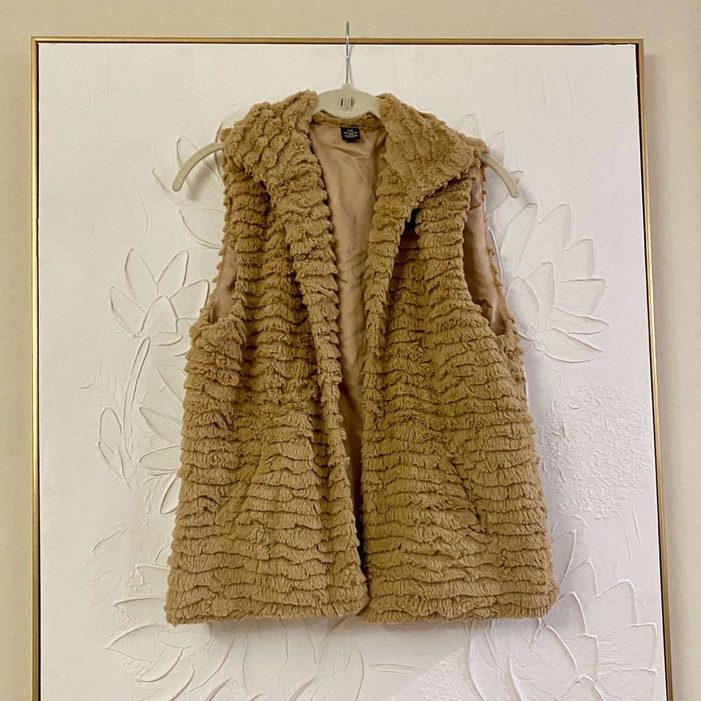 Mixit Tan Faux Fur Ves✨
